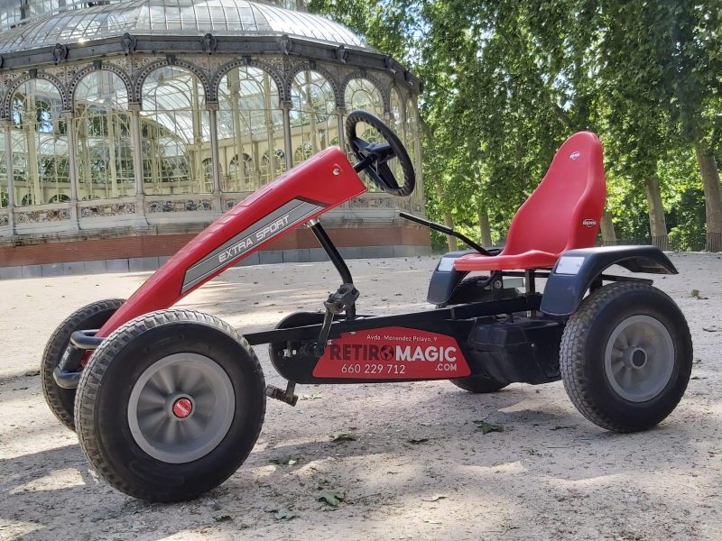 Alquiler de kart a pedales de individual en Madrid centro | Retiro Magic
